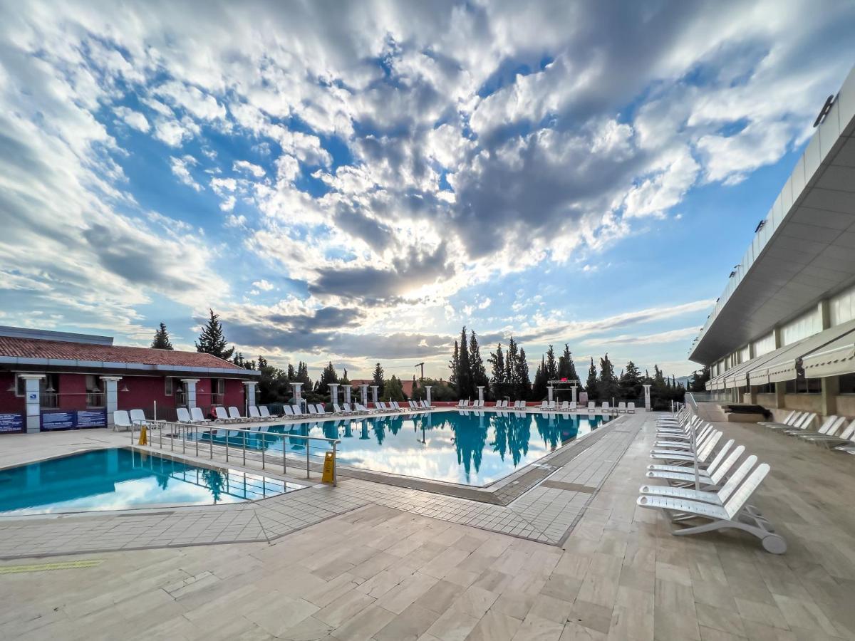 Spa Hotel Colossae Thermal Karahayit  Esterno foto The swimming pool at the complex