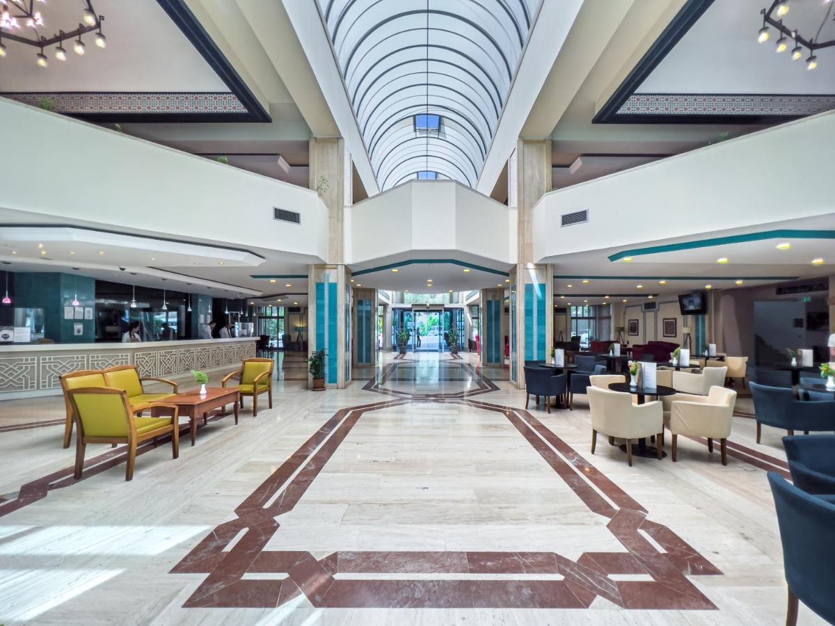 Spa Hotel Colossae Thermal Karahayit  Esterno foto Lobby